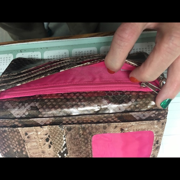 Tri fold long Wallet - Picture 1 of 3